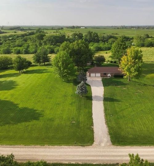 27741 242nd St, Maryville, MO, 64468-7242 | Card Image