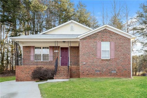 4804 Shady Pine Dr, Greensboro, NC, 27455-1513 | Card Image