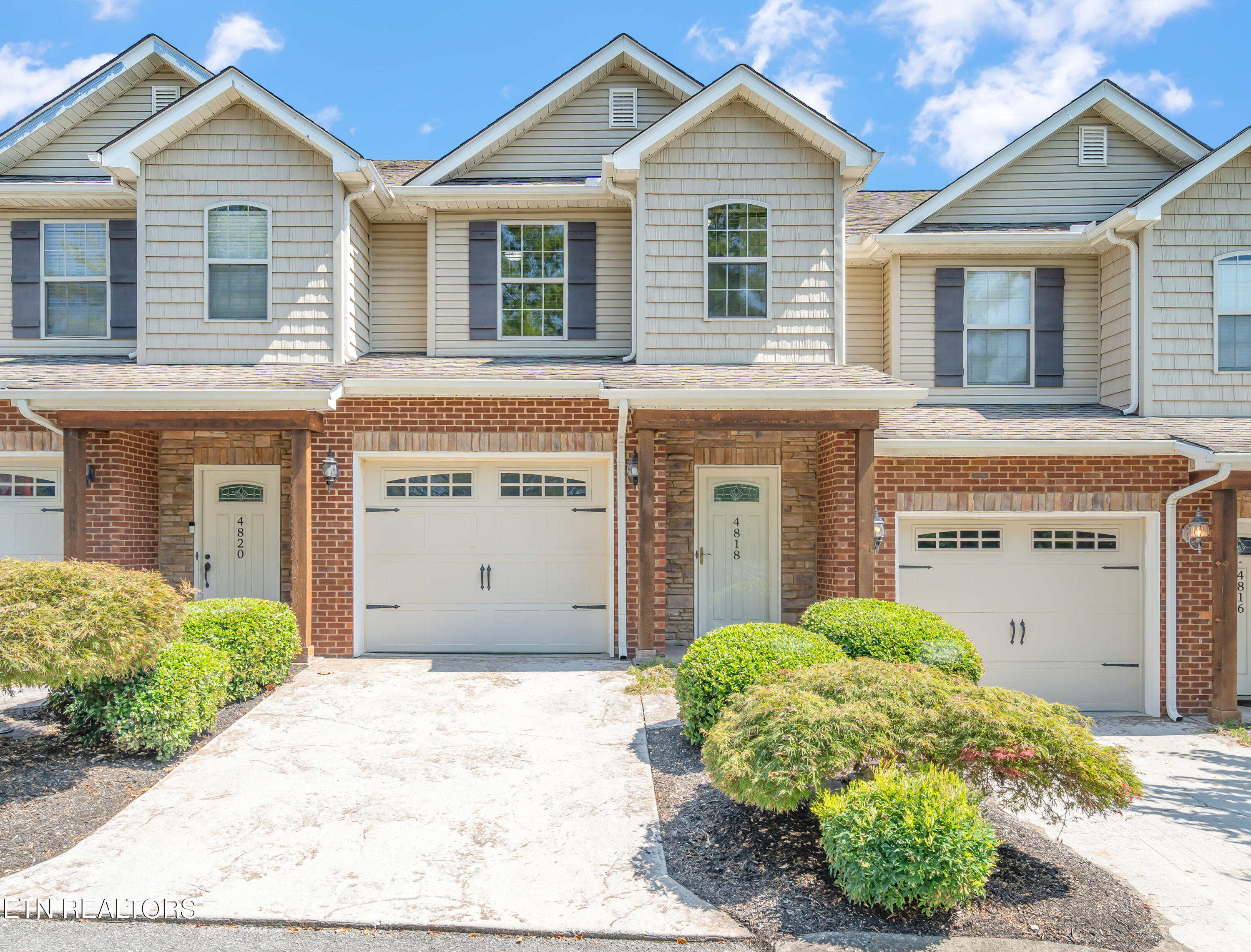 Fountain View Way, Knoxville, TN 37918