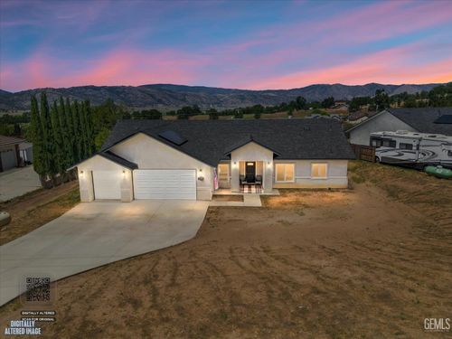 17521 Bold Venture, Tehachapi, CA, 93561 | Card Image