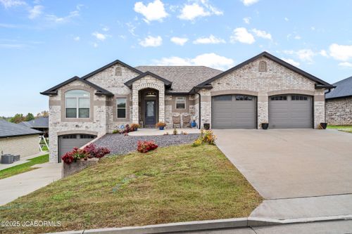 820 Ronan Ct, Jefferson City, MO, 65109-6305 | Card Image