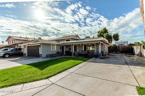 3947 W Rancho Dr, Phoenix, AZ, 85019-1836 | Card Image