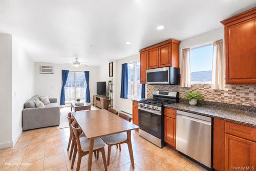 3b-2138 Bath Ave, Brooklyn, NY, 11214-5075 | Card Image