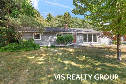 14662 Lakeshore Dr, Grand Haven, MI, 49417-9311 | Card Image