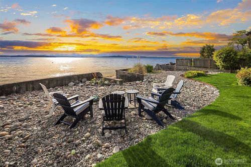 7161 Beach Drive Sw, Seattle, WA, 98136 | Card Image