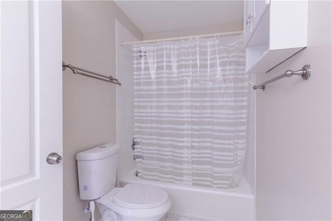 1264 Harris Commons Pl, Townhouse with 2 bedrooms, 3 bathrooms and 2 parking in Roswell GA | Image 32