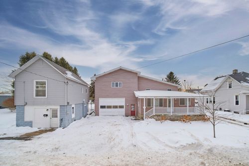 217-219 2nd Ave, Manistee, MI, 49660-1203 | Card Image