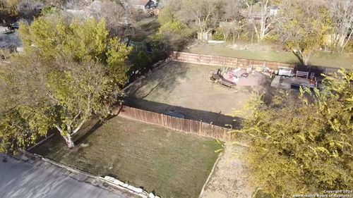 355 S Plum Ave, New Braunfels, TX, 78130-6451 | Card Image