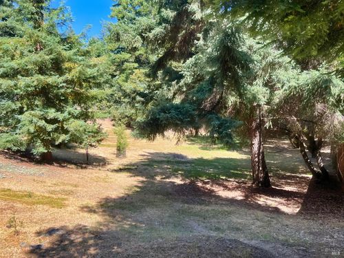 23849 Daisy Ct, Willits, CA, 95490-8405 | Card Image
