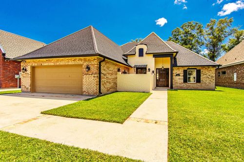 2890 Quiet Oak Pl, Schriever, LA, 70395-3282 | Card Image
