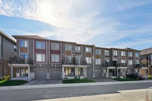 13-4-1034 Porcupine Path, Oshawa, ON, L1L0X1 | Card Image