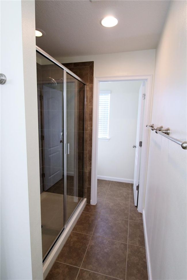 Master Bathroom | Image 12