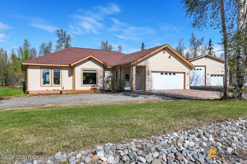6301 W Admiralty Cir, Wasilla, AK, 99623-8714 | Card Image