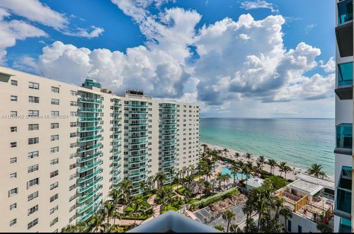 12c-4001 S Ocean Dr, Hollywood, FL, 33019 | Card Image