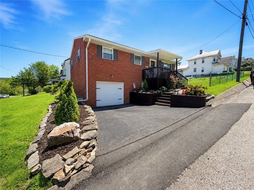 1 Loch Lomond St, Uniontown, PA, 15401-4043 | Card Image