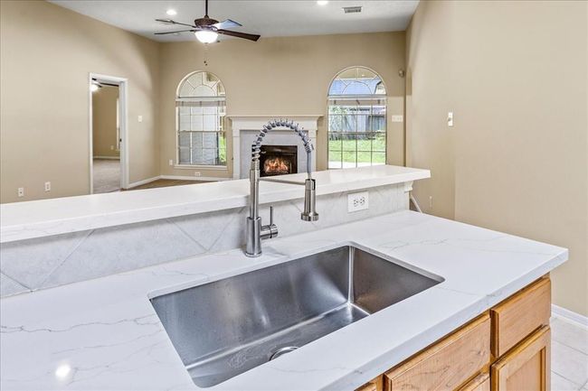 1940 Waterford Way, House other with 3 bedrooms, 2 bathrooms and null parking in Seabrook TX | Image 18