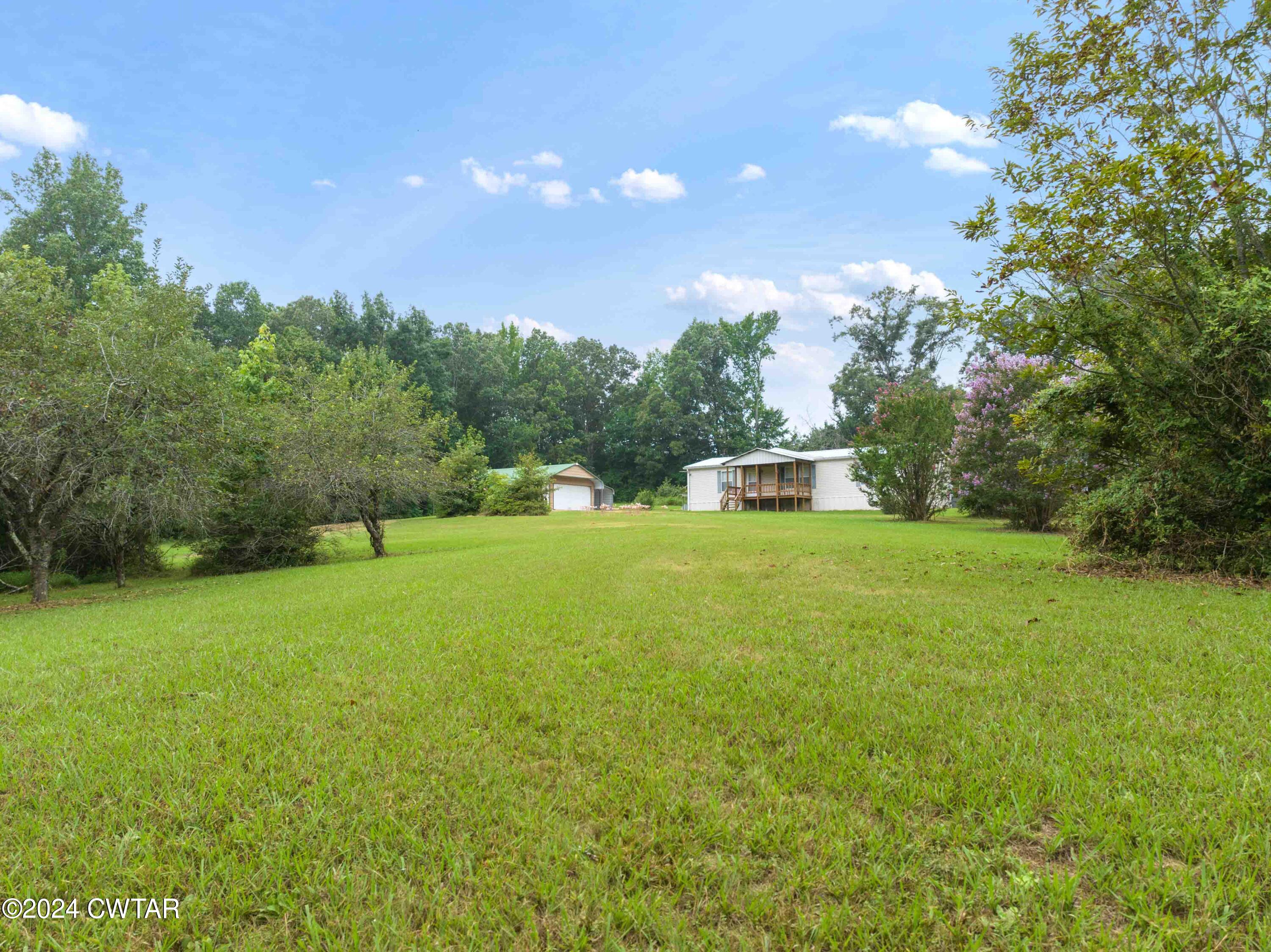 Watson Rd, Wildersville, TN 38388