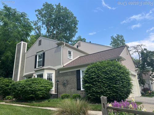 192-1564 Gas Light Ln, Rochester Hills, MI, 48306-4222 | Card Image