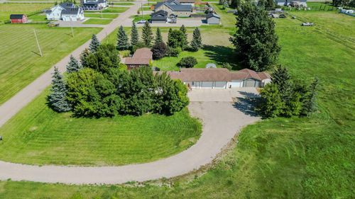 69 N 4 Street W, Magrath, AB, T0K2E0 | Card Image