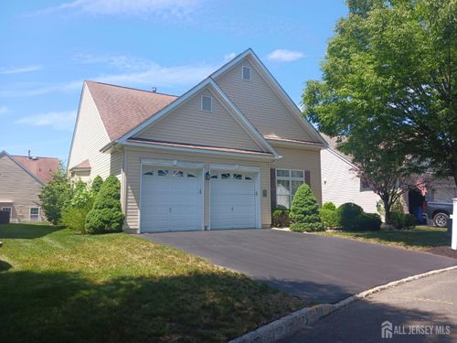 6 Holly Manor Ct, Helmetta, NJ, 08828-1165 | Card Image