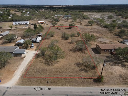 141 Muehl Rd, Seguin, TX, 78155-7874 | Card Image