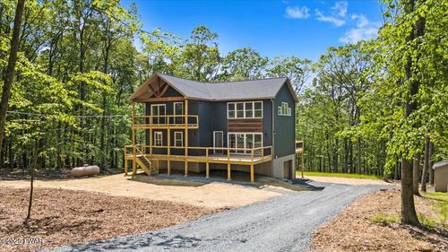 128 Copper Mountain Dr, Tafton, PA, 18464-9607 | Card Image