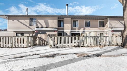 1105 Landmark Trail S, Hopkins, MN, 55343 | Card Image