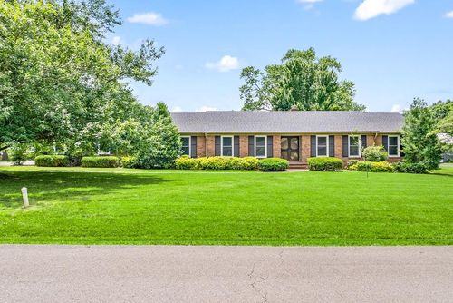 107 N Sunset Cir, Hopkinsville, KY, 42240-3836 | Card Image