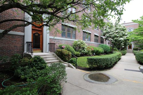 2-407 Washington St, Brookline, MA, 02446 | Card Image