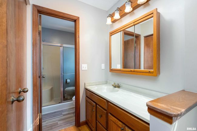 4325 Aspen Hills Cir, House other with 4 bedrooms, 3 bathrooms and null parking in Bettendorf IA | Image 15
