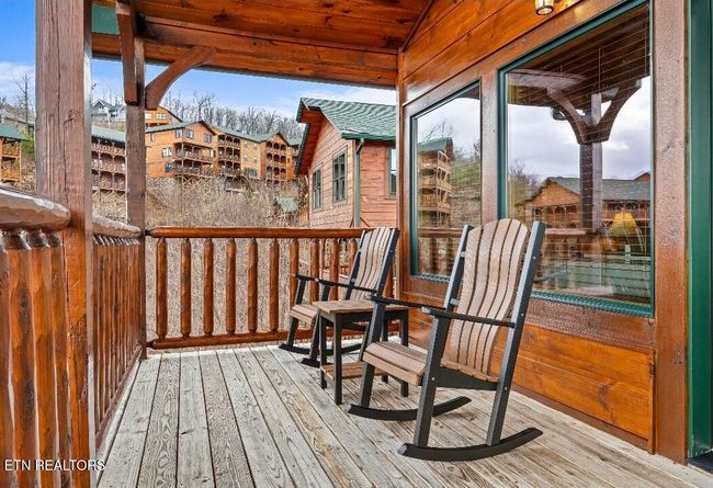 880 Great Smoky Way, House other with 4 bedrooms, 4 bathrooms and null parking in Gatlinburg TN | Image 29