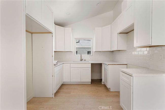1003 Seal Way, Home with 6 bedrooms, 4 bathrooms and 2 parking in Seal Beach CA | Image 46
