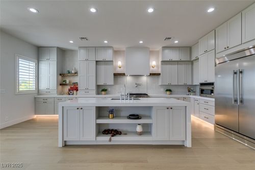 5192 Estasi St, Las Vegas, NV, 89135-3273 | Card Image