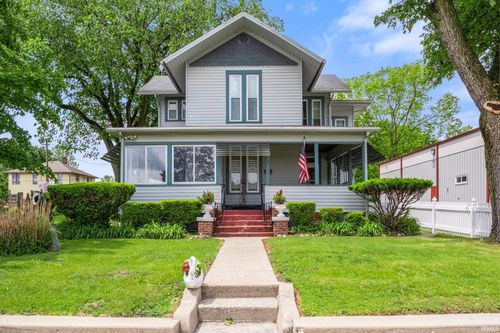 111 N State St, South Whitley, IN, 46787-1385 | Card Image