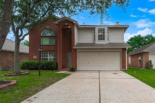215 Pebble Canyon Ln, Dickinson, TX, 77539-6373 | Card Image