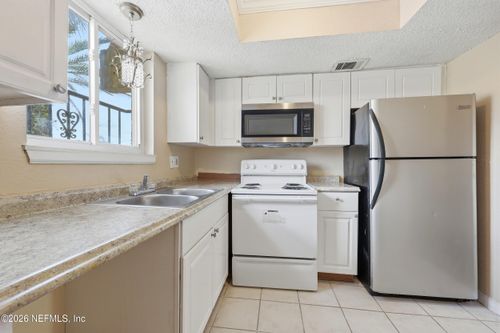 2-6654 Bell Tower Ct, JACKSONVILLE, FL, 32217-8504 | Card Image