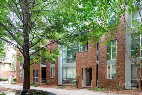 226 Magnolia Ave, Charlotte, NC, 28203-5638 | Card Image