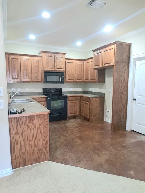 305-1301 Dicey Rd, Weatherford, TX, 76085-3516 | Card Image