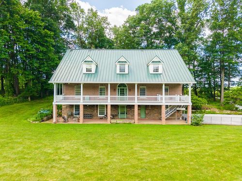 7575 Brown, Shreve, OH, 44676 | Card Image