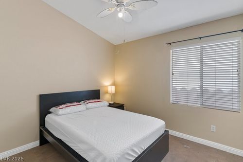 9828 Pioneer Ave, Las Vegas, NV, 89117-8421 | Card Image