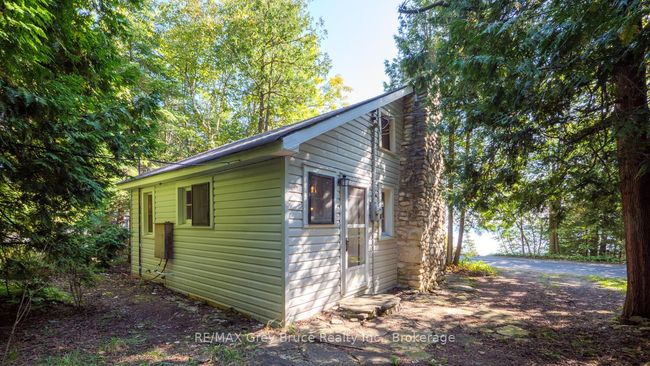 1081 Dyers Bay Rd, House other with 2 bedrooms, 1 bathrooms and 4 parking in Miller Lake ON | Image 21