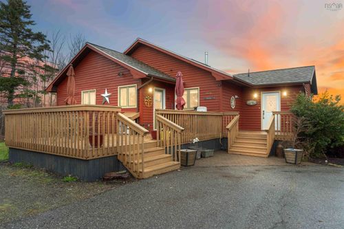 172 W Old Post Rd, Smiths Cove, NS, B0S1S0 | Card Image