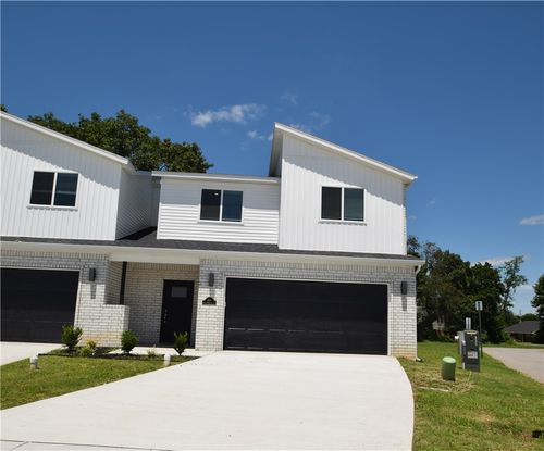 668 Sun Meadows Loop, Centerton, AR, 72719-4047 | Card Image