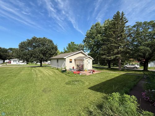 202 Cuba St, Lake Park, MN, 56554-4208 | Card Image