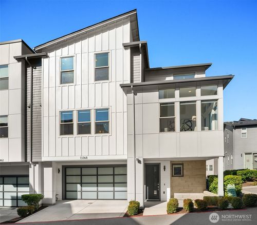 13368 Se 68th Pl, Newcastle, WA, 98059-5339 | Card Image