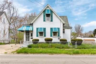 187 E 1st Street, House other with 2 bedrooms, 1 bathrooms and null parking in Mansfield OH | Image 1