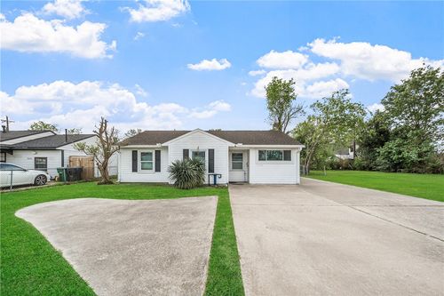7303 Long Point Road, Houston, TX, 77055 | Card Image