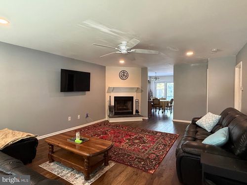 195 Longford Rd, WEST CHESTER, PA, 19380-3627 | Card Image
