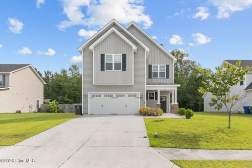 833 Tuscarora Trl, Jacksonville, NC, 28546-6402 | Card Image