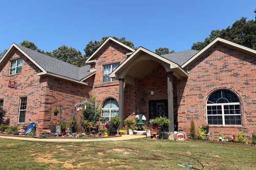 8202 Oak Creek Ln, Harrisburg, AR, 72432-8995 | Card Image